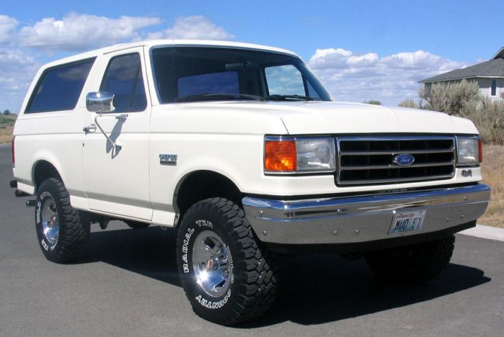 1990-ford-bronco-front-1532378972